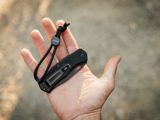 the ulu in hand